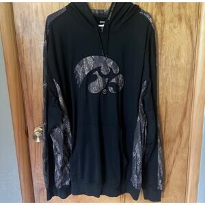 Authentic Iowa Hawkeyes Men’s Hoodie Black and Camo Size 2XL